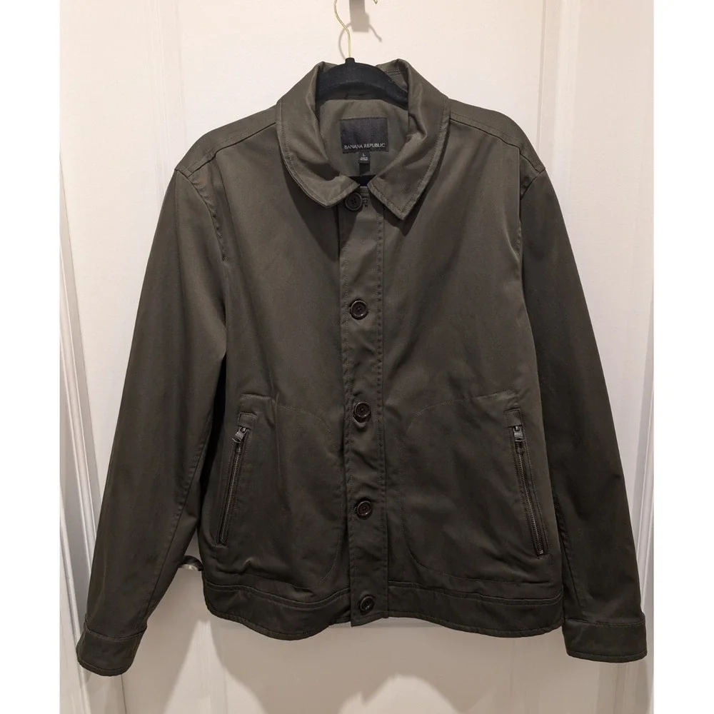 Banana Republic BR+ Cabot Short Zip Water Resistant Jacket Olive Men's Large